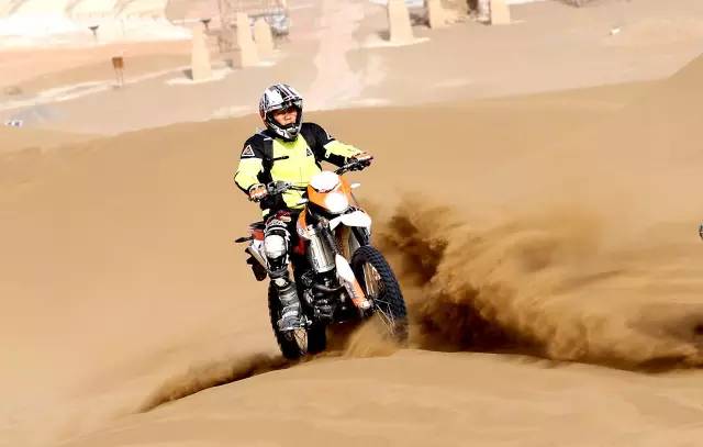 深夜乳液频道丶6樱花免费