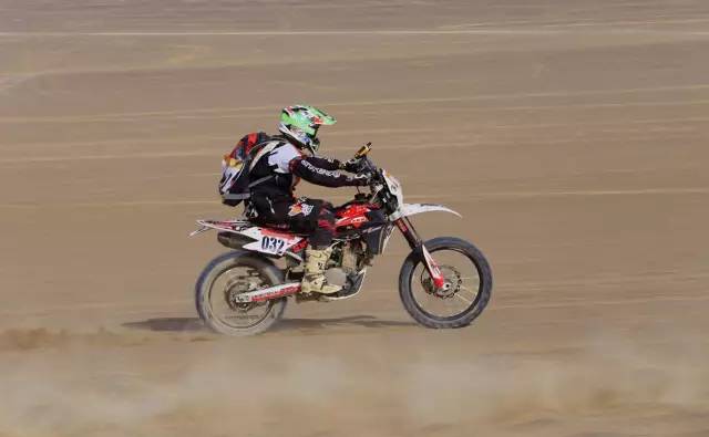 深夜乳液频道丶6樱花免费