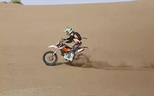 深夜乳液频道丶6樱花免费