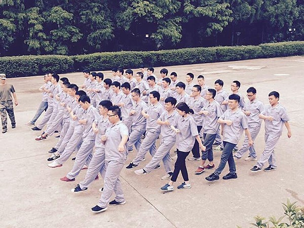 深夜乳液频道丶6樱花免费