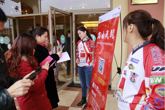 深夜乳液频道丶6樱花免费