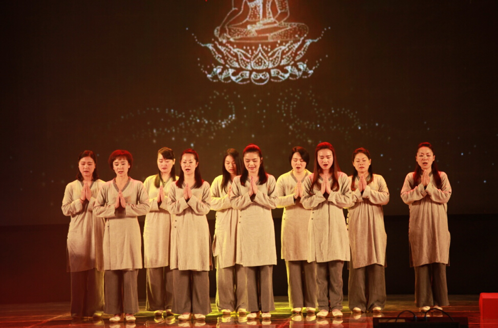 深夜乳液频道丶6樱花免费