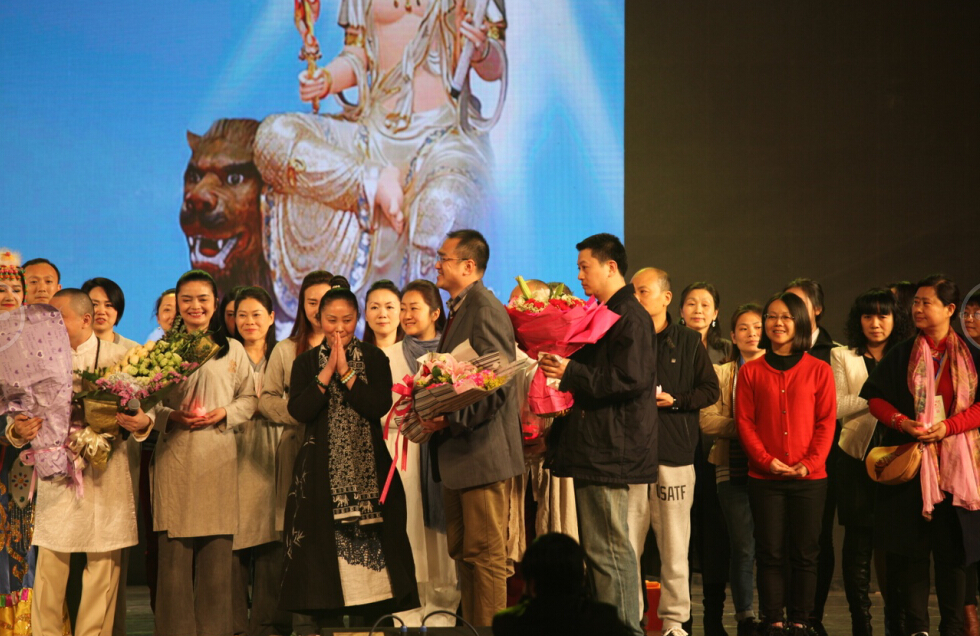 深夜乳液频道丶6樱花免费