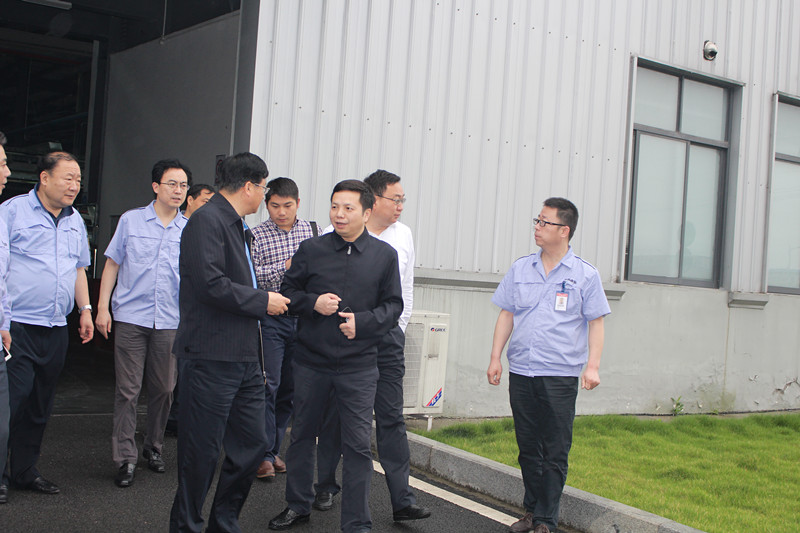 深夜乳液频道丶6樱花免费