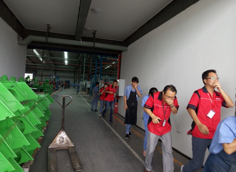 深夜乳液频道丶6樱花免费