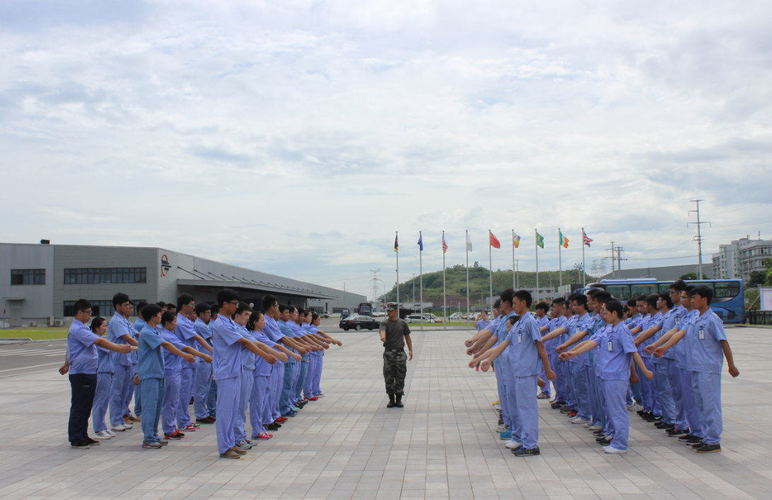 深夜乳液频道丶6樱花免费