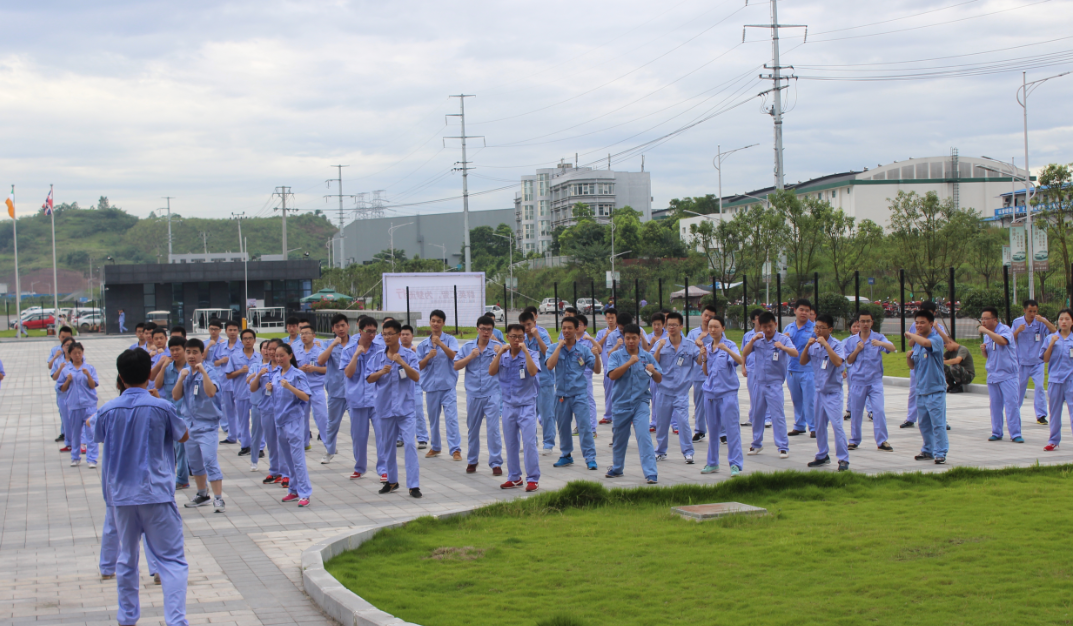 深夜乳液频道丶6樱花免费
