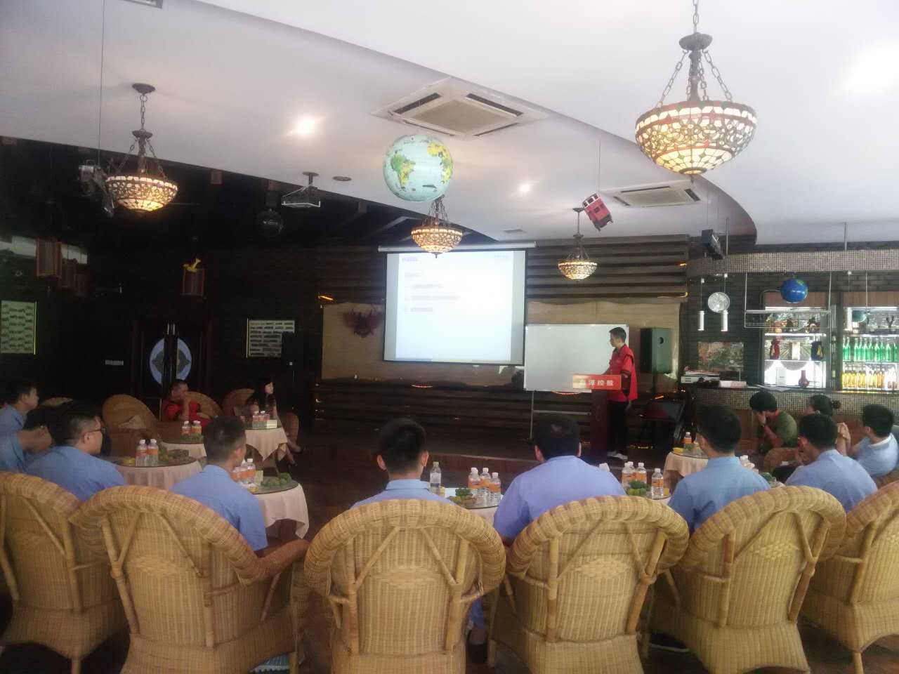 深夜乳液频道丶6樱花免费