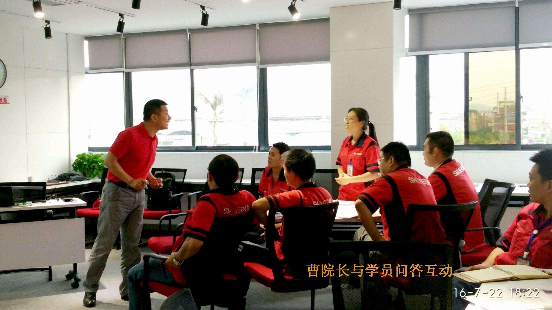 深夜乳液频道丶6樱花免费