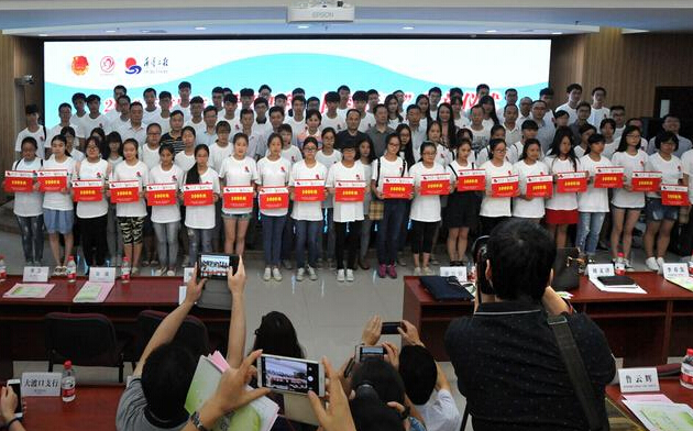 深夜乳液频道丶6樱花免费