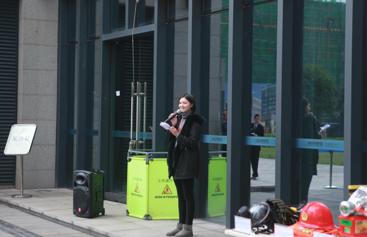 深夜乳液频道丶6樱花免费