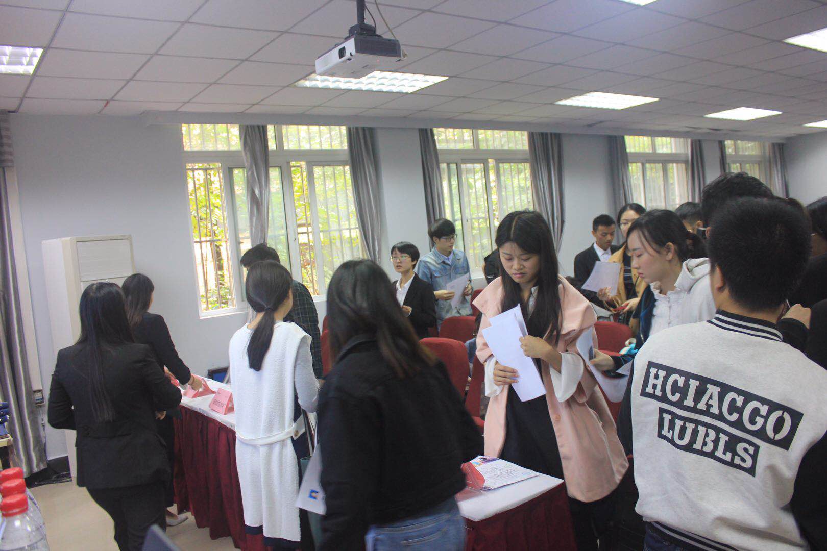 深夜乳液频道丶6樱花免费