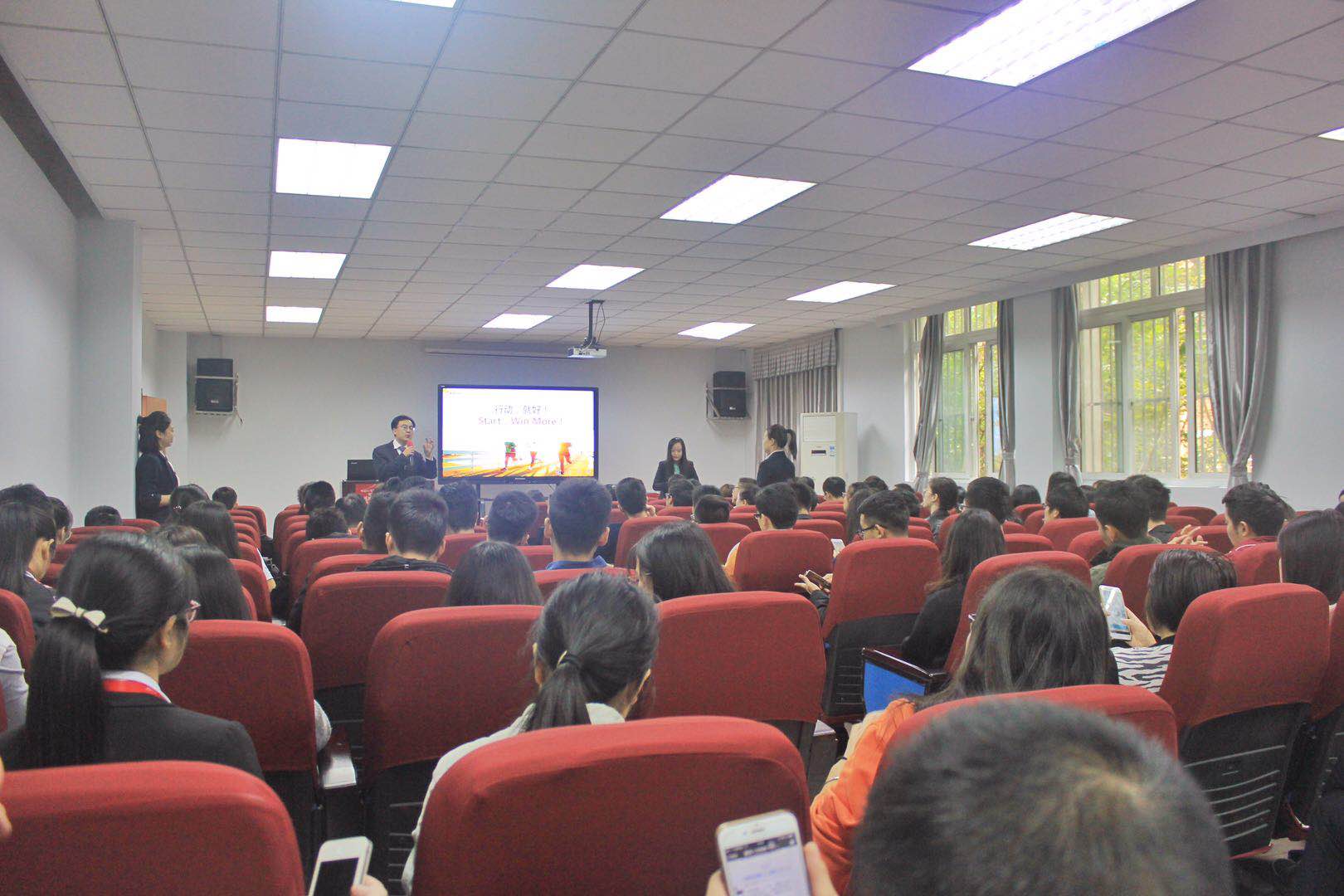 深夜乳液频道丶6樱花免费