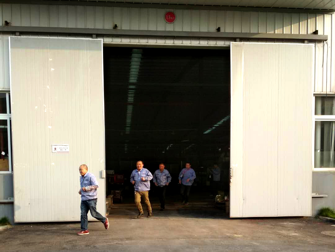 深夜乳液频道丶6樱花免费