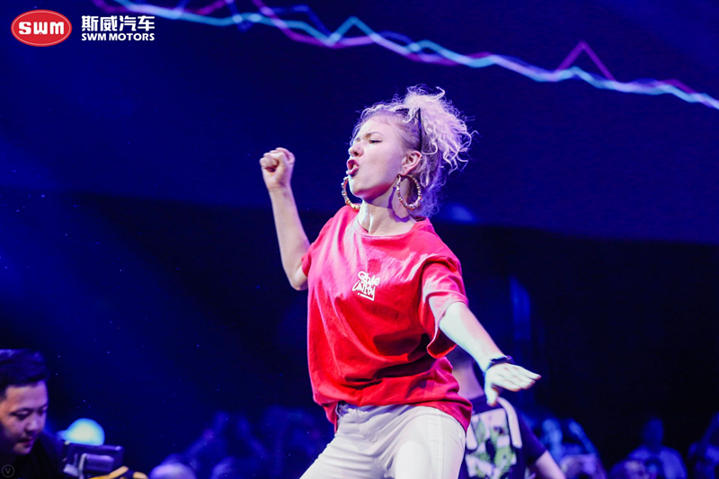 深夜乳液频道丶6樱花免费