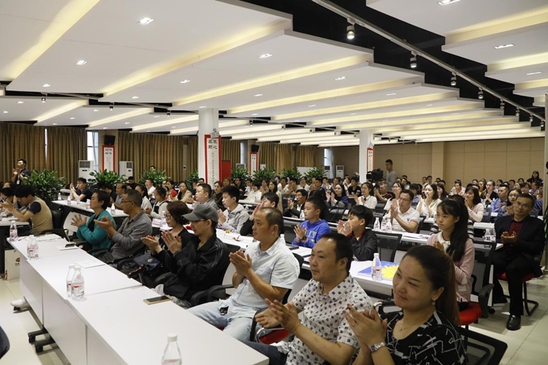 深夜乳液频道丶6樱花免费