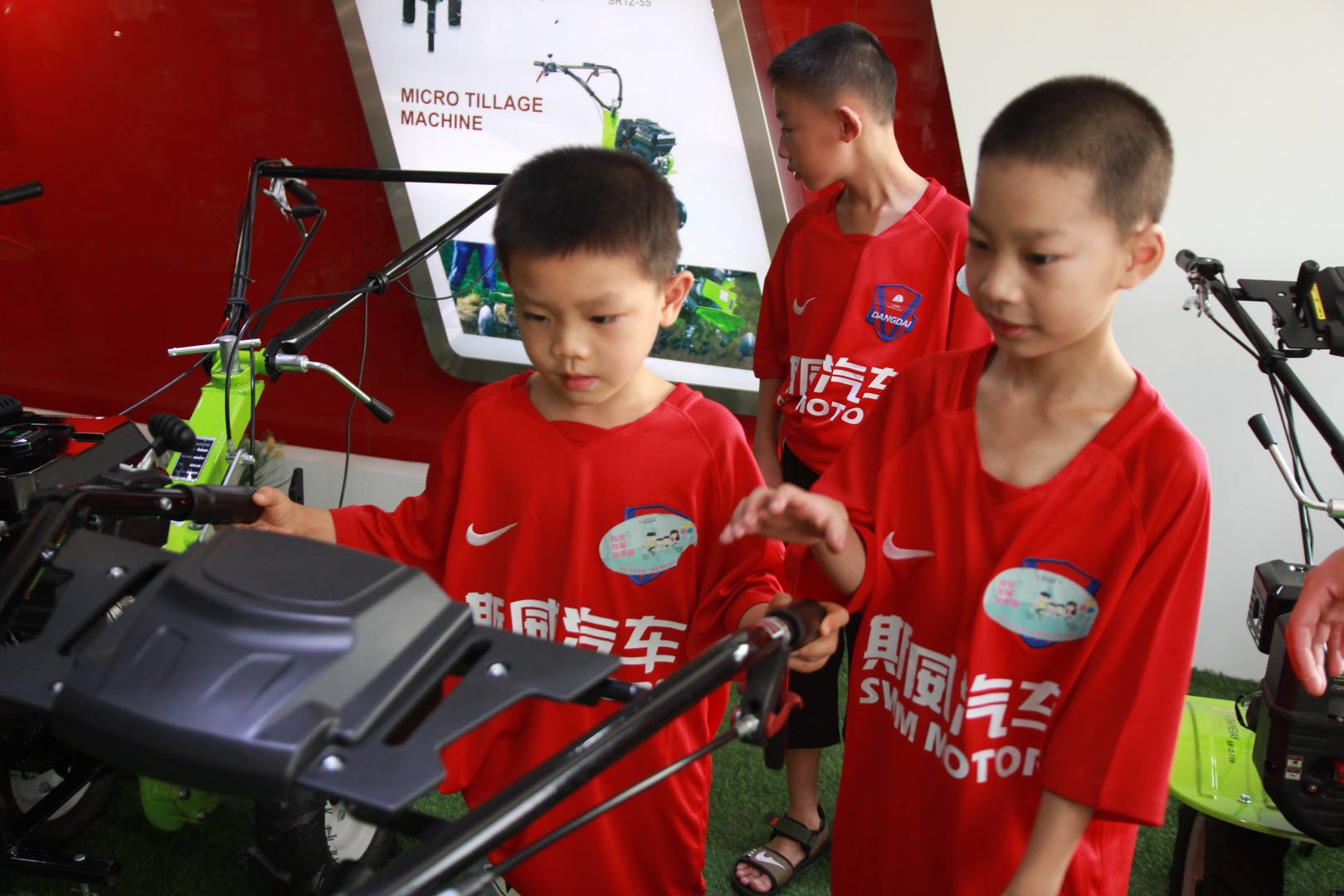 深夜乳液频道丶6樱花免费