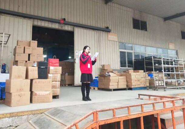 深夜乳液频道丶6樱花免费